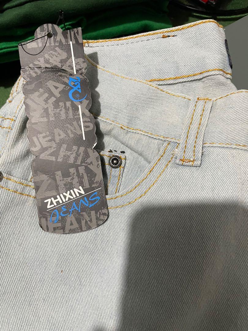 WITH TAGS HIGH WAISTED WASHED MOM JEANS (Category: Jeans) located in Dasmarinas. Submitted by shop.nn (Listing ID 1172123864, Image 2). Description: Never used Size 25-26 Length 38in Rfs need funds for school WITH TAGS HIGH WAISTED WASHED MOM JEANS Pm for more details Gcash payment then shopee checkout .