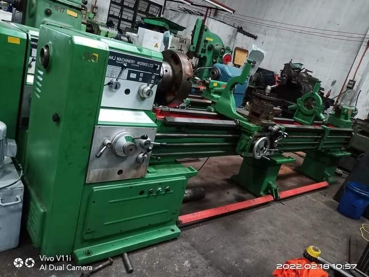 Yamazaki brand lathe machine imported surplus Japan made sir the