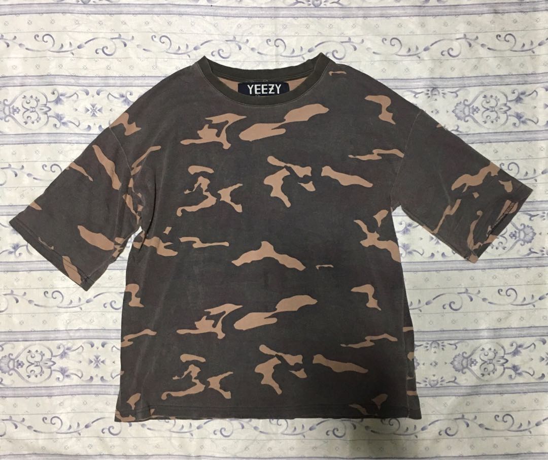 Yeezy camo t shirt hot sale