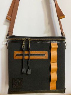 （分類：）位於 。 由 hand_made_leather 提交（商品編號 1172247161，圖片 1）。簡介： 。
