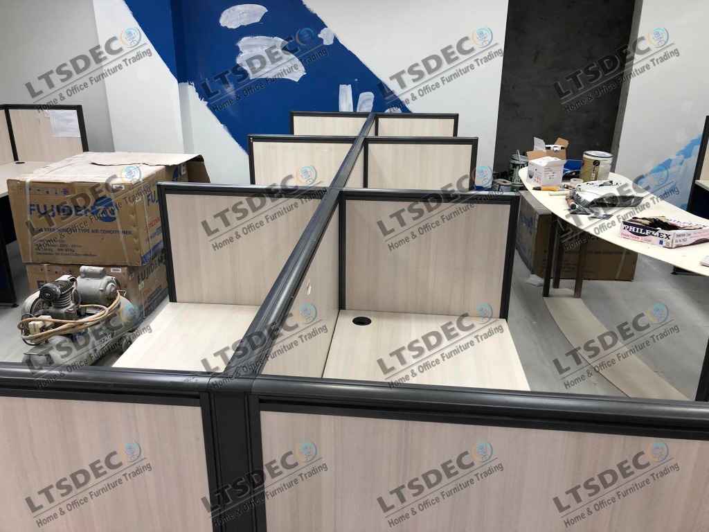 468 series office partition, Furniture & Home Living, Office Furniture ...