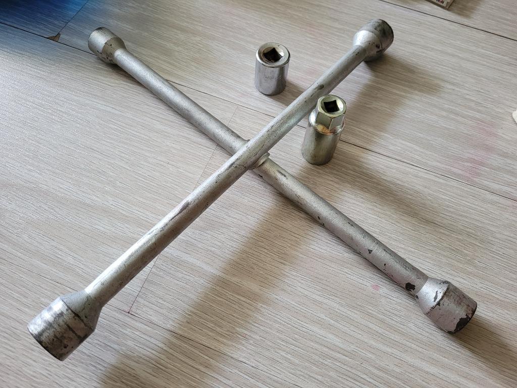 21mm tire clearance iron