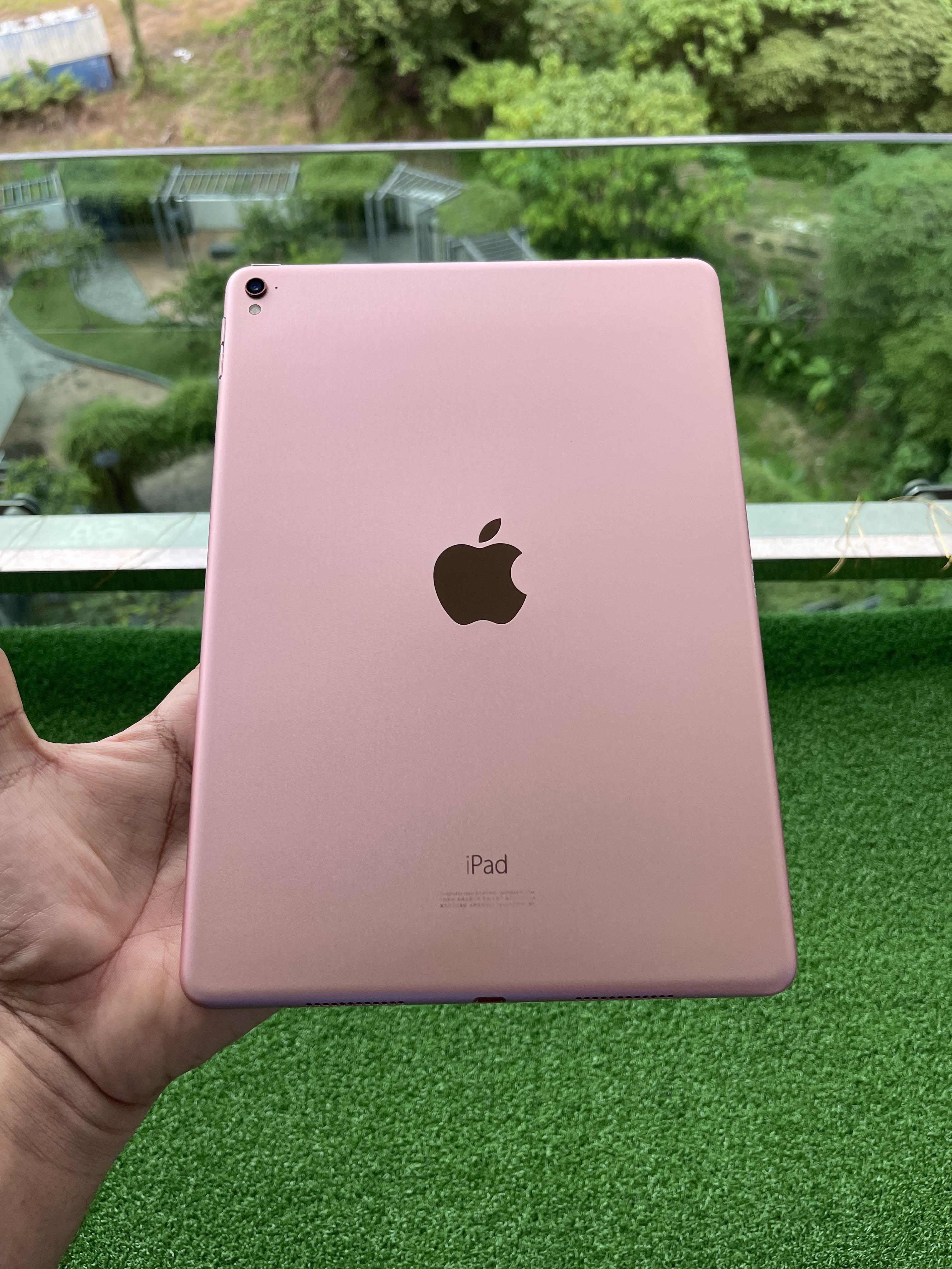 🍎 Apple iPad Pro 9.7-inch (128GB) WiFi Rose Gold Colour + Free Apple  Pencil 1st Generation