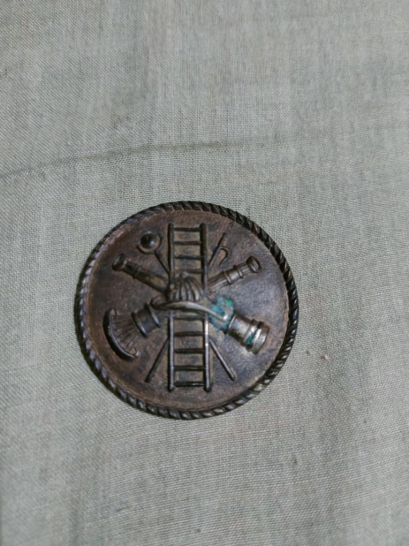 ANTIQUE FIREFIGHTER, Hobbies & Toys, Memorabilia & Collectibles