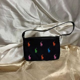 (Category: ) located in . Submitted by lezdeclutter (Listing ID 1172280332, Image 1). Description: .