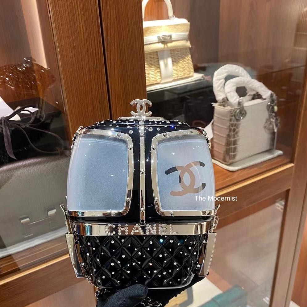 Chanel fw outlet 2019 bags