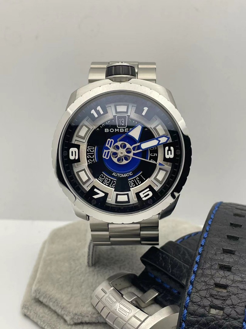 Bomberg automatic online