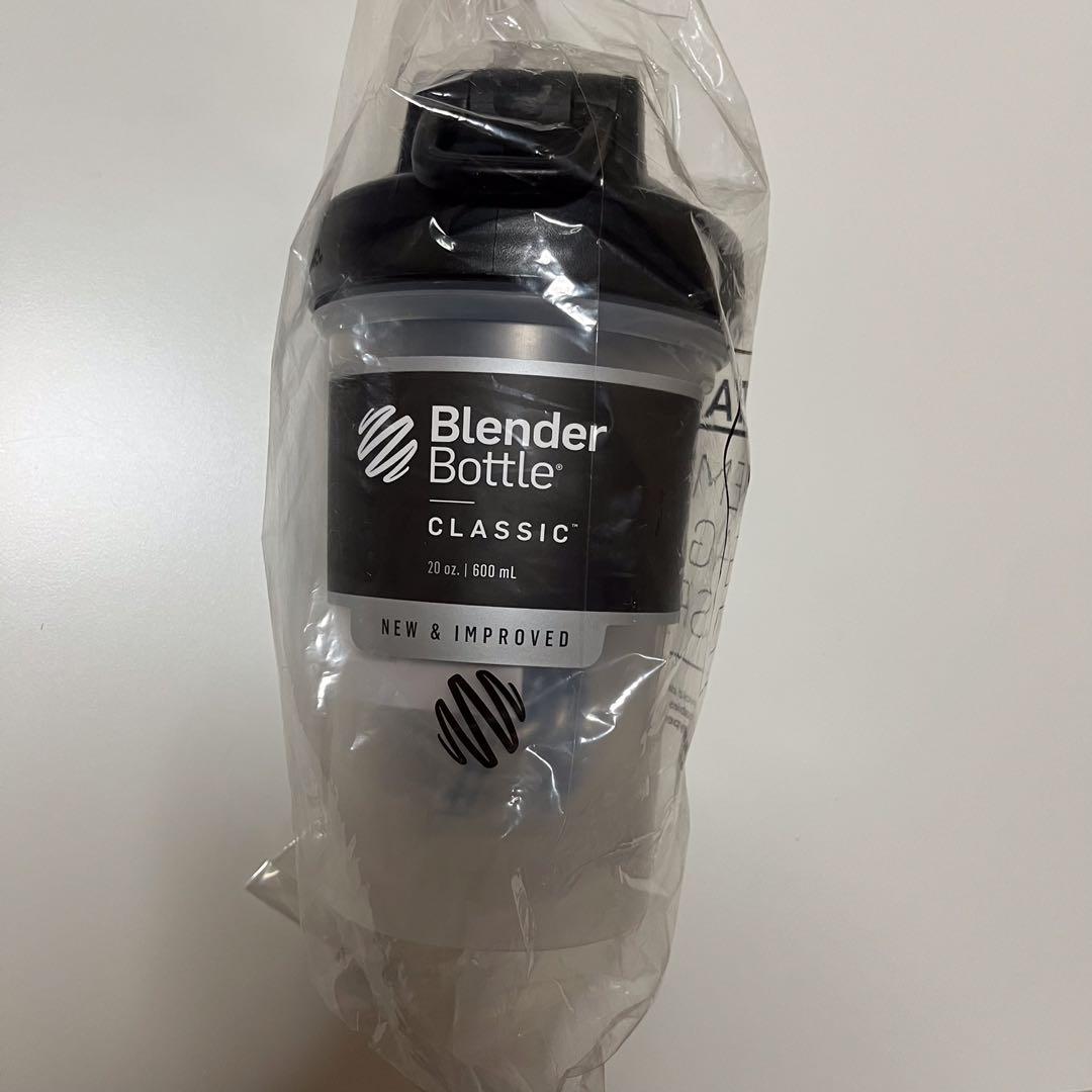 BlenderBottle Classic V2 Shaker (Clear/Black 20oz) 