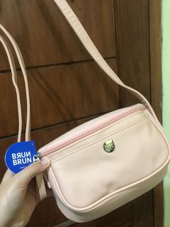 (Kategori: ) berada di . Dikirim oleh Anythingurlookingfor (ID iklan 1172356288, Gambar 1). Deskripsi: .