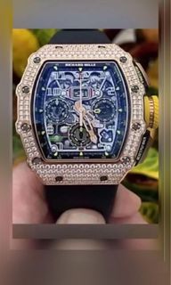 (Category: ) located in . Submitted by 0000watchcollectsg (Listing ID 1172258705, Image 1). Description: .