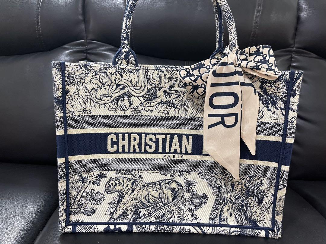 Cd book tote discount