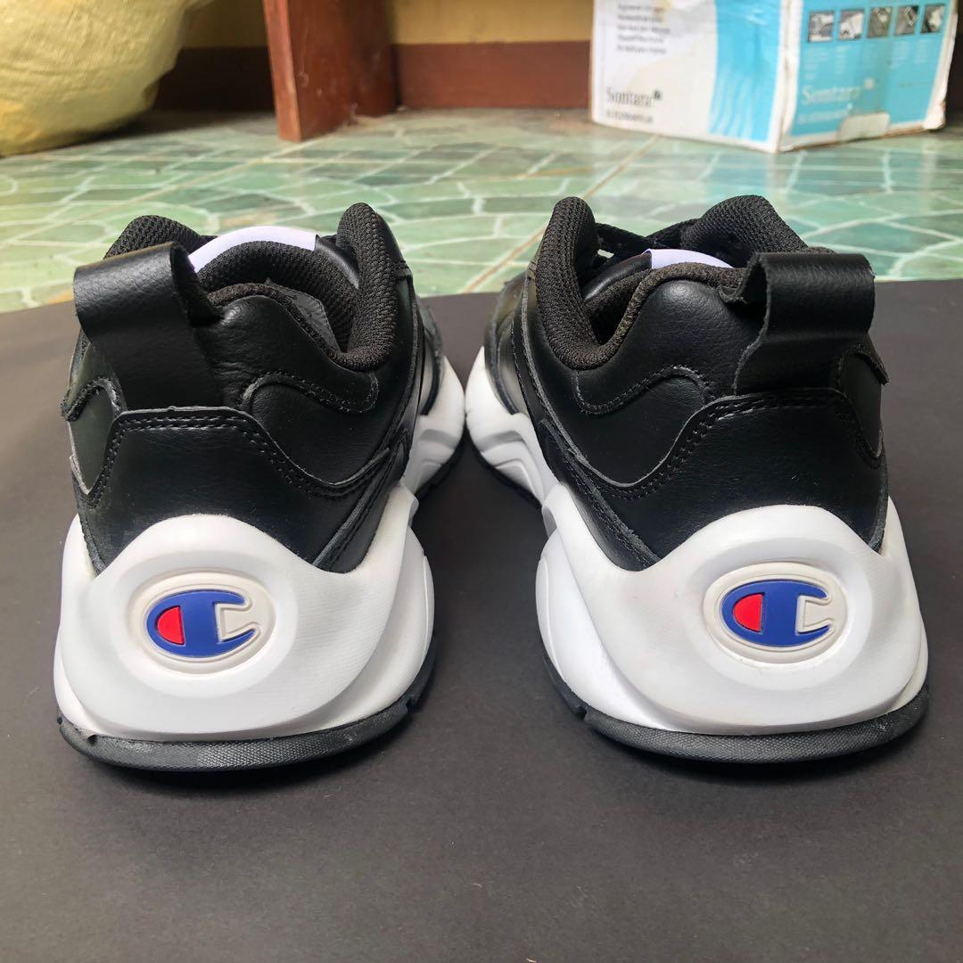 Champion men's 93 eighteen big hotsell c black & white shoes