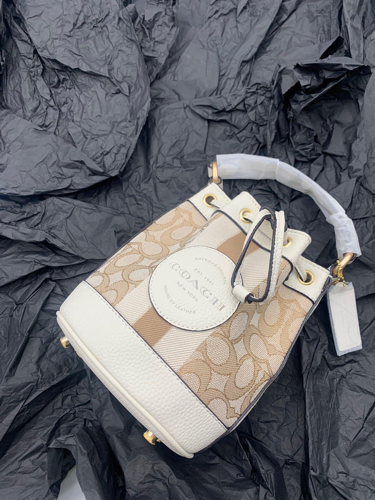 Coaches bucket bag clearance