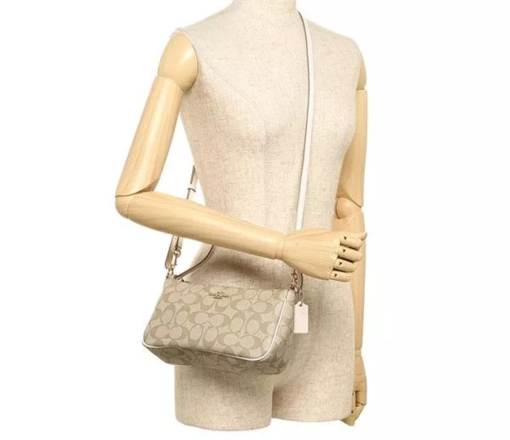 Coach bag/Messico Top handle Pouch In Signature White /100% Band New ...