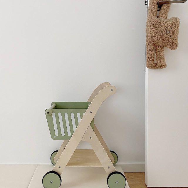 Coco Shopping Cart (Category: Strollers) located in Quezon City. Submitted by tanyachoa (Listing ID 1172403146, Image 1). Description: 🎈accessories not included.
