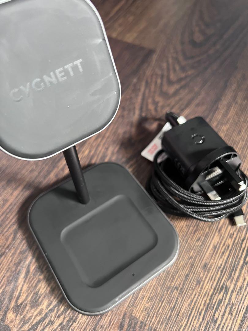 Cygnett 2-in-1 magnetic wireless charger, Mobile Phones Gadgets