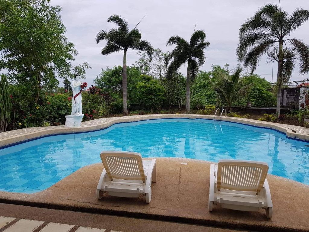 Dasmarinas Cavite House and Lot with swimming pool at Pacific Park