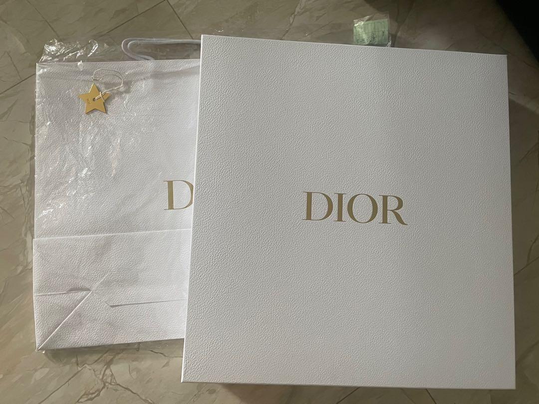 Dior book tote box top