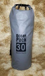 Dry bag waterproof Ocean pack Grey