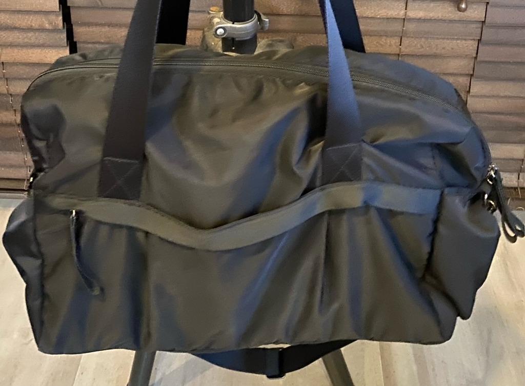 Gaiam Yoga Bag Studio to street bag, Women's Fashion, Bags & Wallets