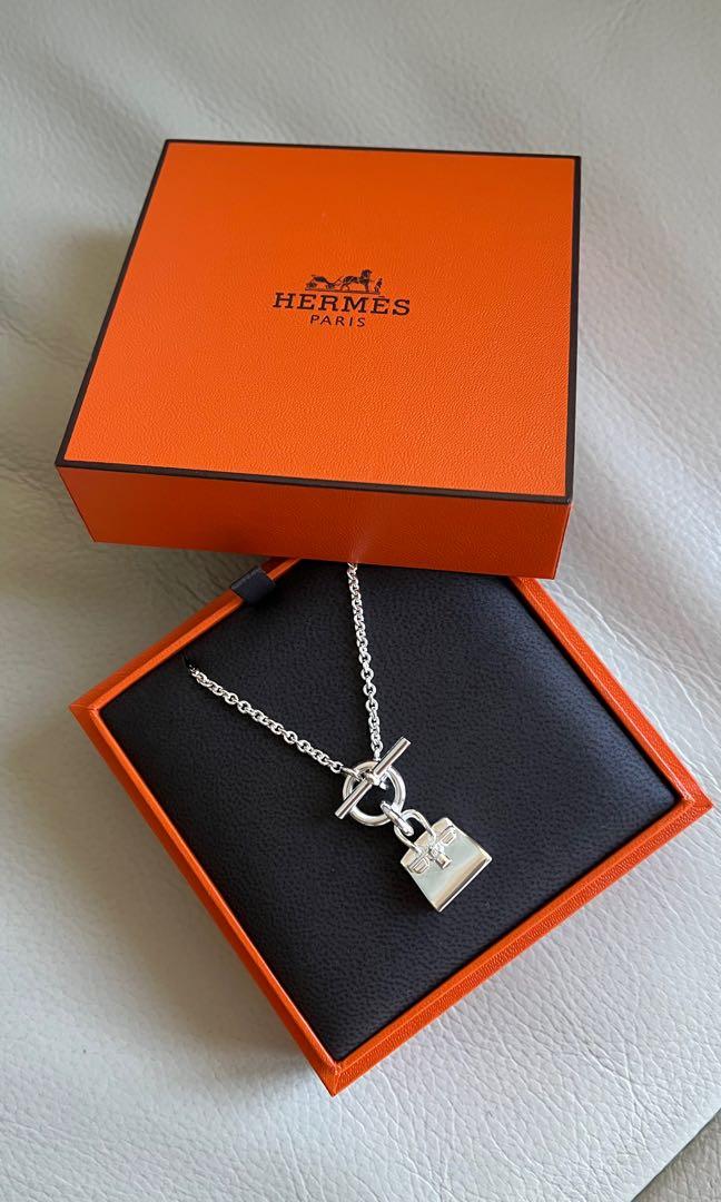 Hermes Birkin Amulette pendant silver necklace, 女裝, 飾物及配件