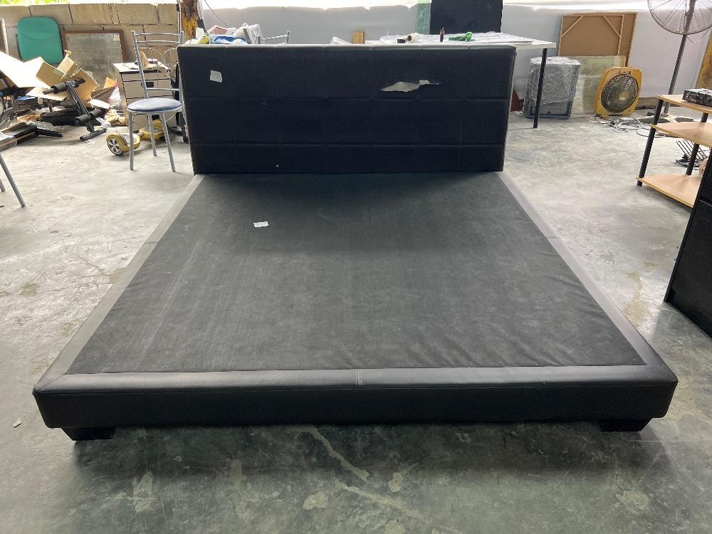 King Size Leather Bed Frame / Rangka Katil Kulit Saiz King, Furniture