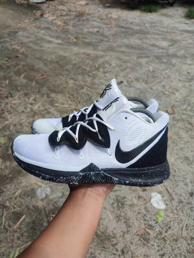 Kyrie oreo store