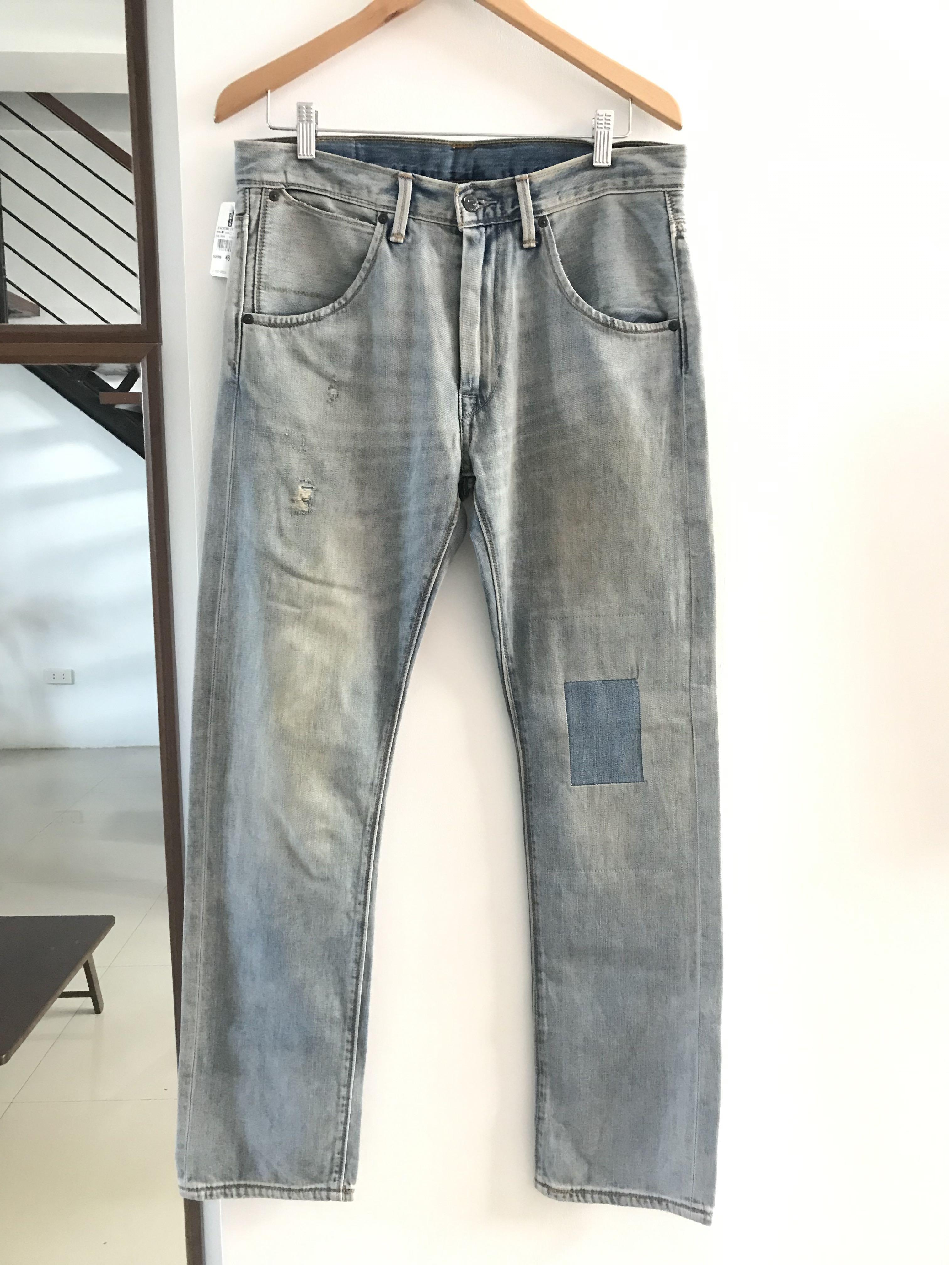 Levis 513 New With Tag Size 32-33, Men 