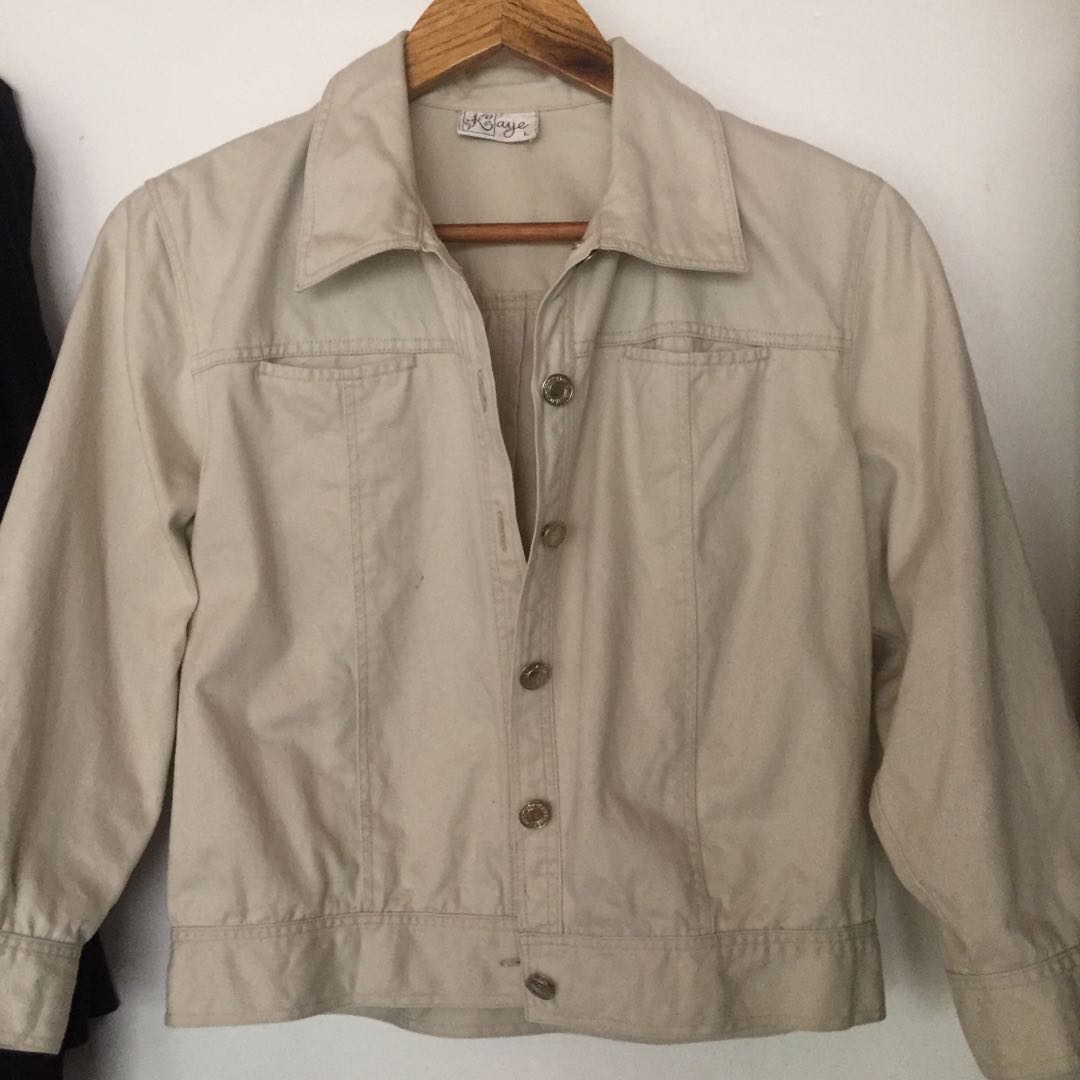 L'AGENCE Janelle Slim Raw Jean Jacket in Dark Camel – manhattan casuals