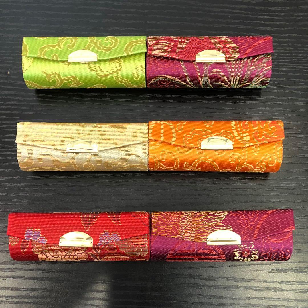 Lipstick Holder (Assorted color) (Category: Makeup) located in Mandaluyong City. Submitted by gladkingphilippines (Listing ID 1172300668, Image 1). Description: .