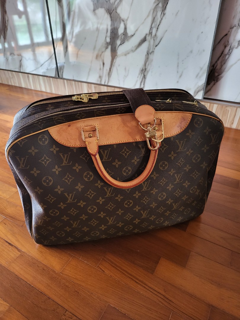 used louis vuitton travel bag