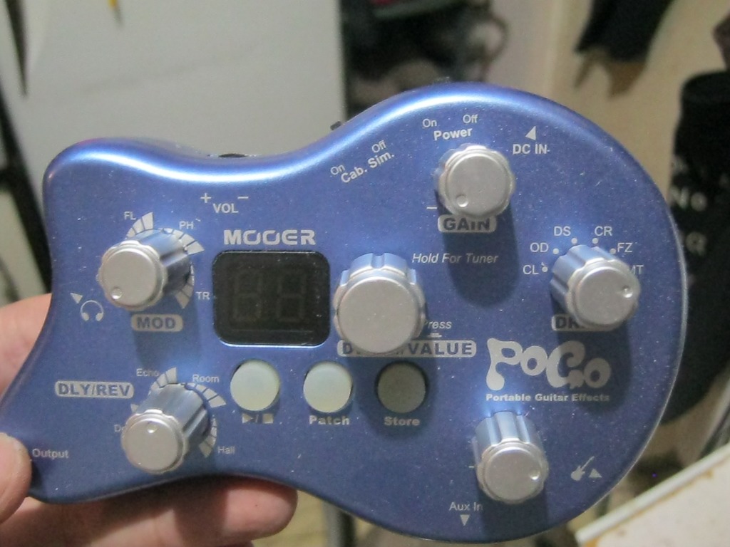 Mooer Pogo guitar multi effect, 興趣及遊戲, 音樂、樂器& 配件, 樂器