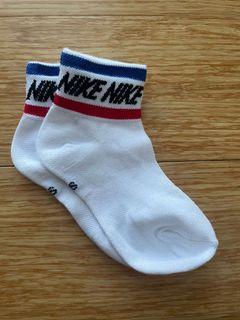 Nike Crew Socks - Small