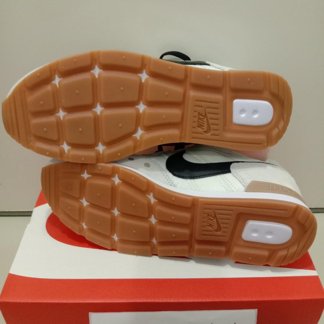 Nike Venture Runner (DJ1998 100), Men's Fashion, Footwear, Sneakers on  Carousell