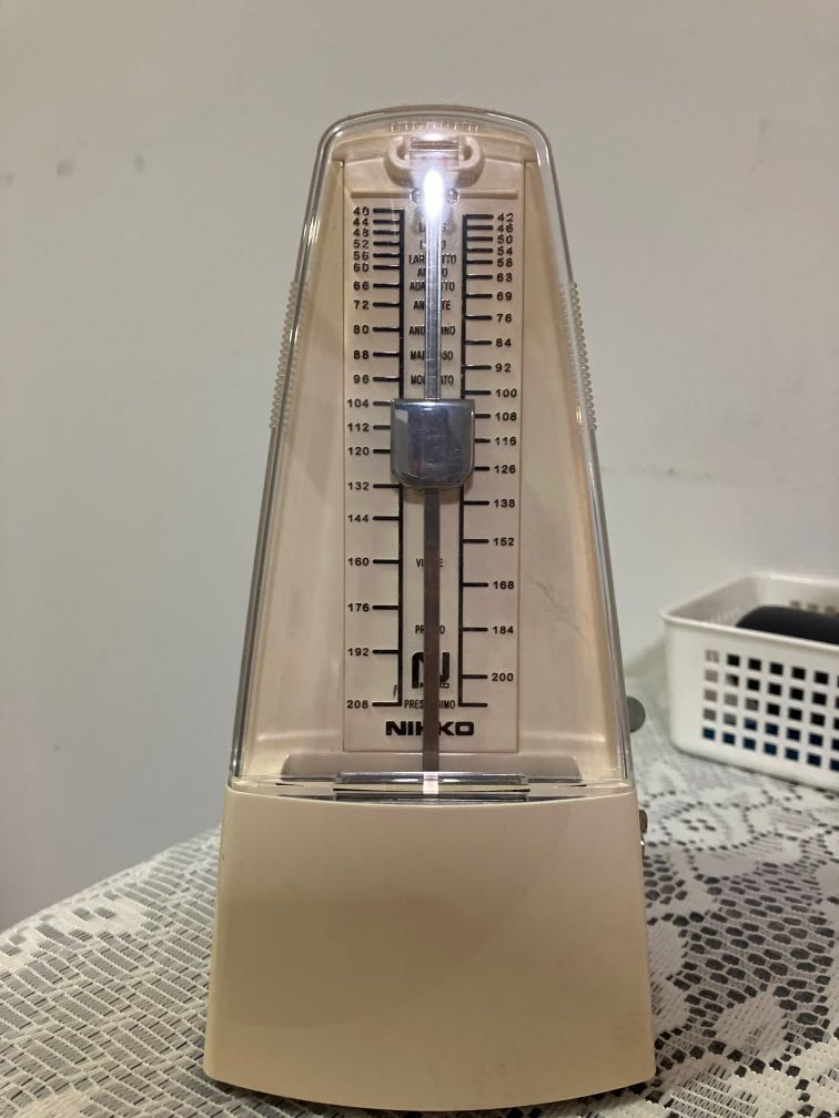 Nikko Metronome, Hobbies & Toys, Music & Media, Musical Instruments on