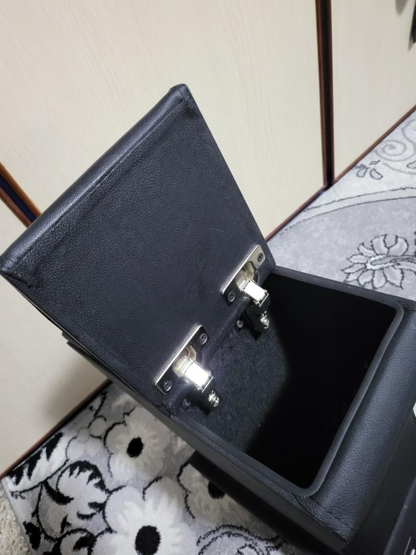Nv200 Arm rest compartment, Car Accessories, Accessories on Carousell