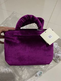(Kategori: ) berada di . Dikirim oleh hellomoci (ID iklan 1172323572, Gambar 1). Deskripsi: .
