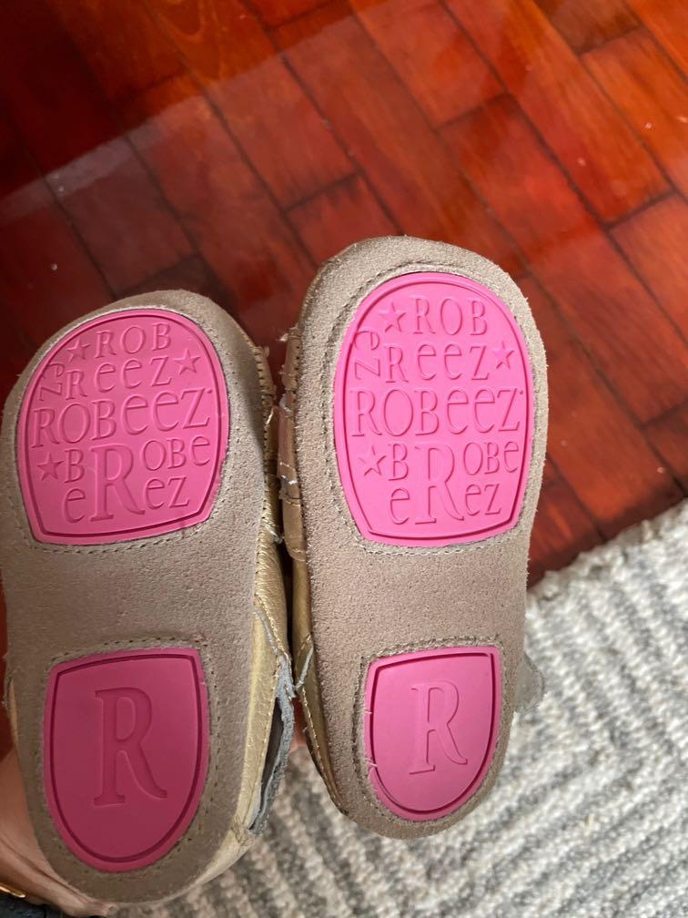 Robeez size 5 on sale