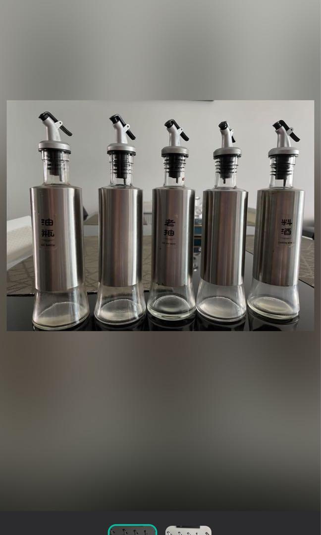 Sauce dispenser bottle, TV & Home Appliances, Kitchen Appliances, Other