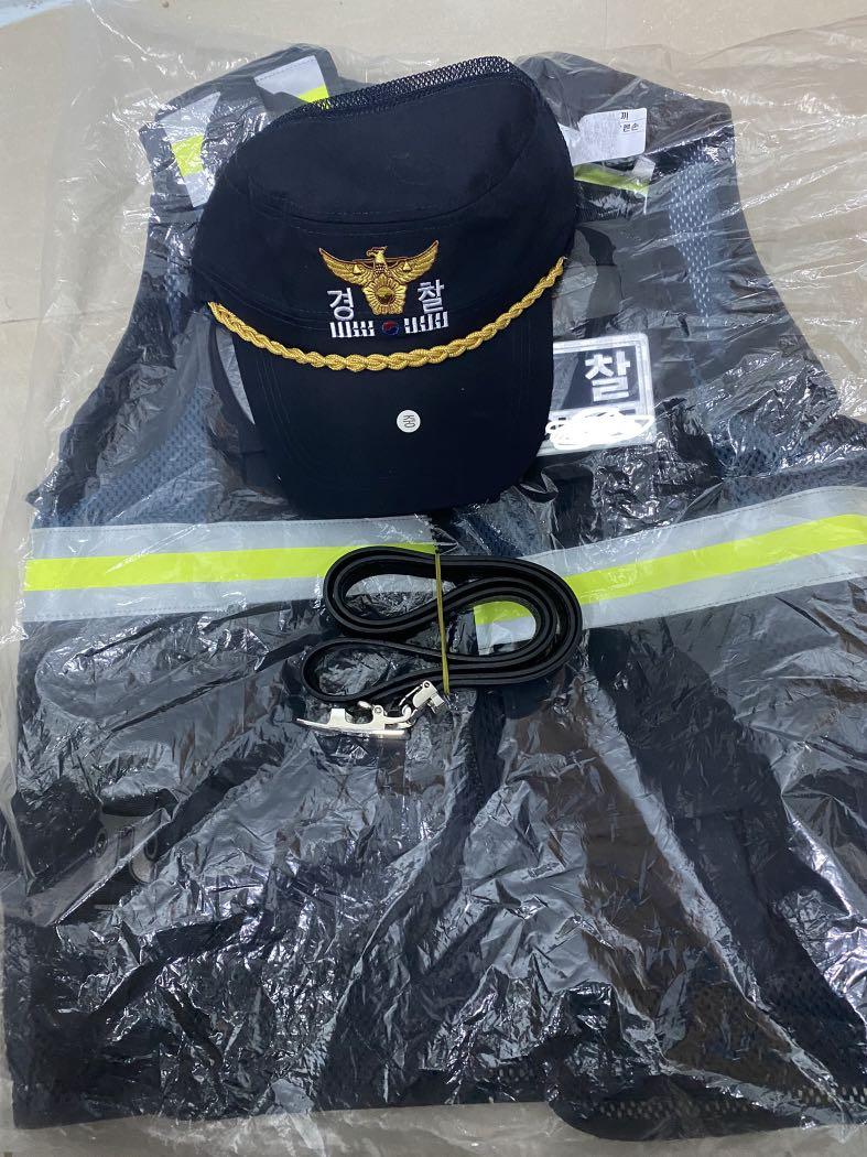 韓國警察set Korea police uniform cap vest set (original)rare, 興趣及遊戲, 收藏品及紀念品,  古董收藏- Carousell