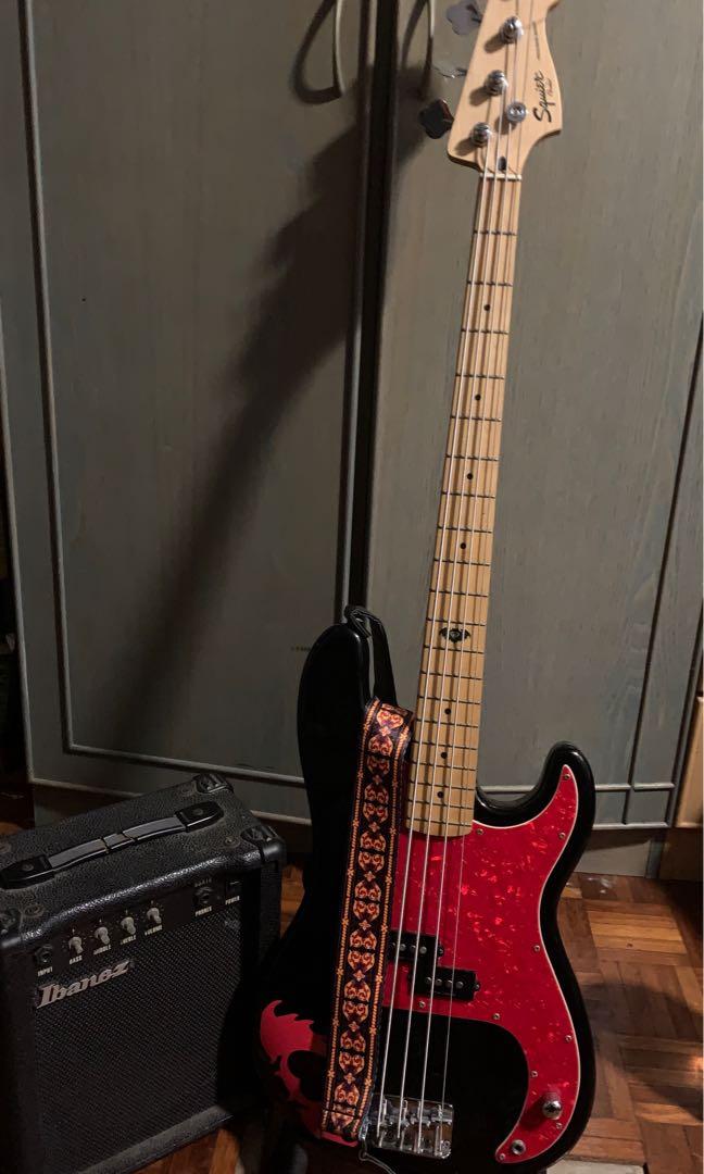 Squier Pete Wentz Signature Precision 4 String Bass , Hobbies & Toys