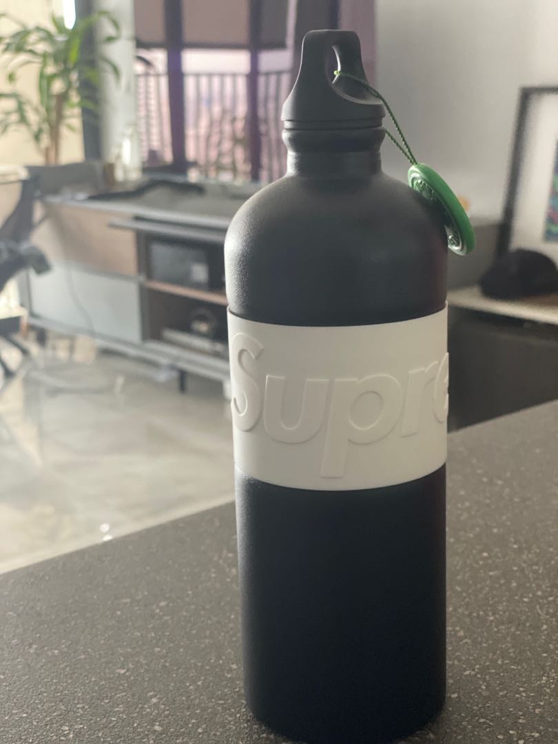Supreme x SIGG Water Bottle Black 1L, Everything Else on Carousell