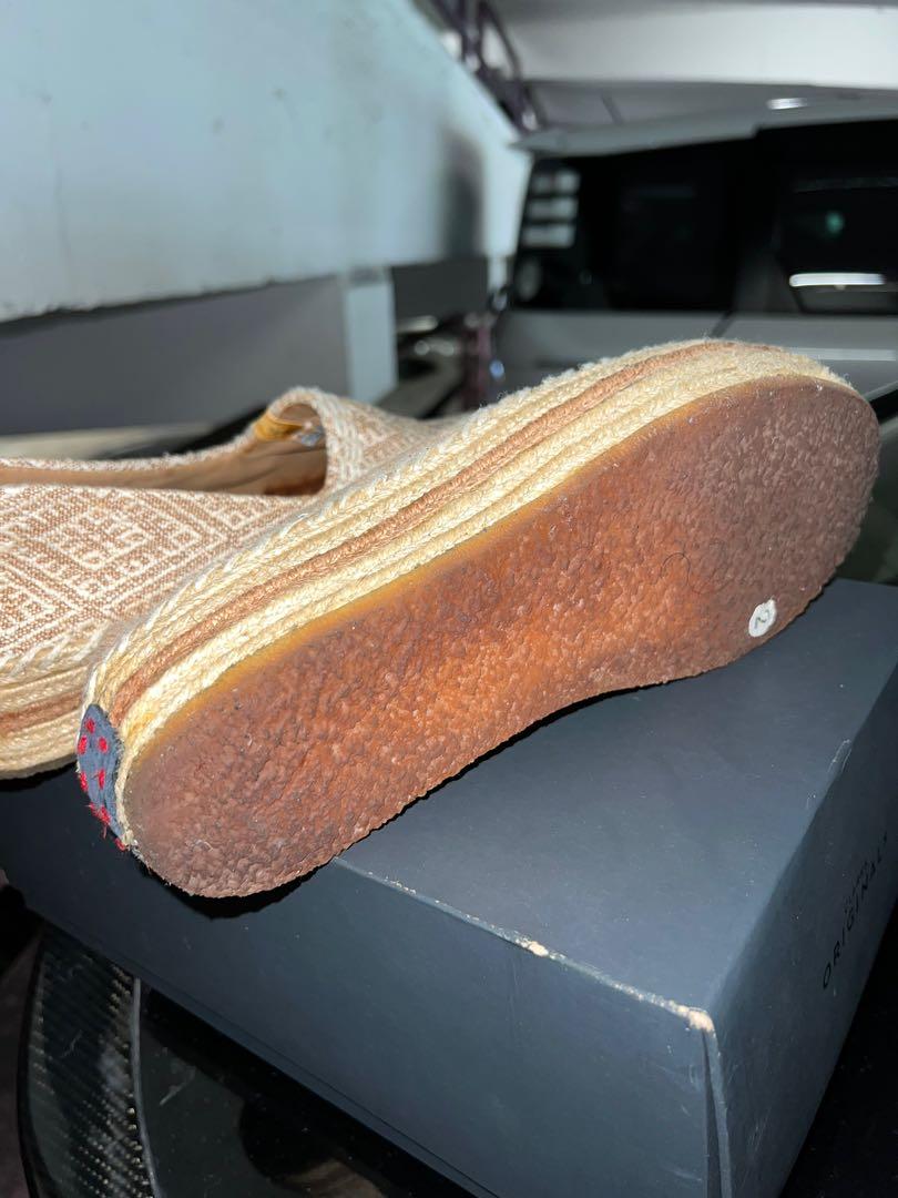 Visvim （分類：便服鞋）位於 Hong Kong。 由 alanau9211 提交（商品編號 1172232026，圖片 6）。簡介： 極少著，冇盒淨鞋。