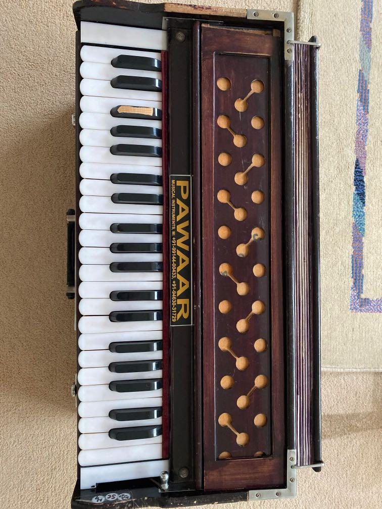 Yamuna Harmonium, Hobbies & Toys, Music & Media, Musical Instruments on