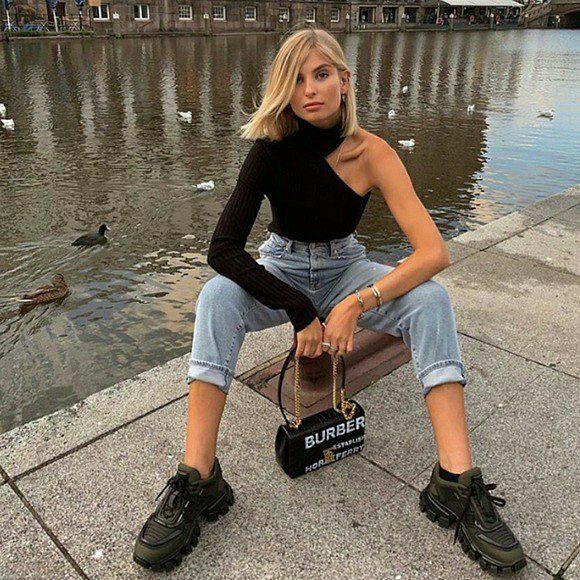 Dr martens store negras zara