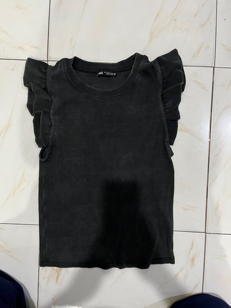 Zara Ruffled Sleeves Ribbed in Faded Grey, Women's Fashion, Tops