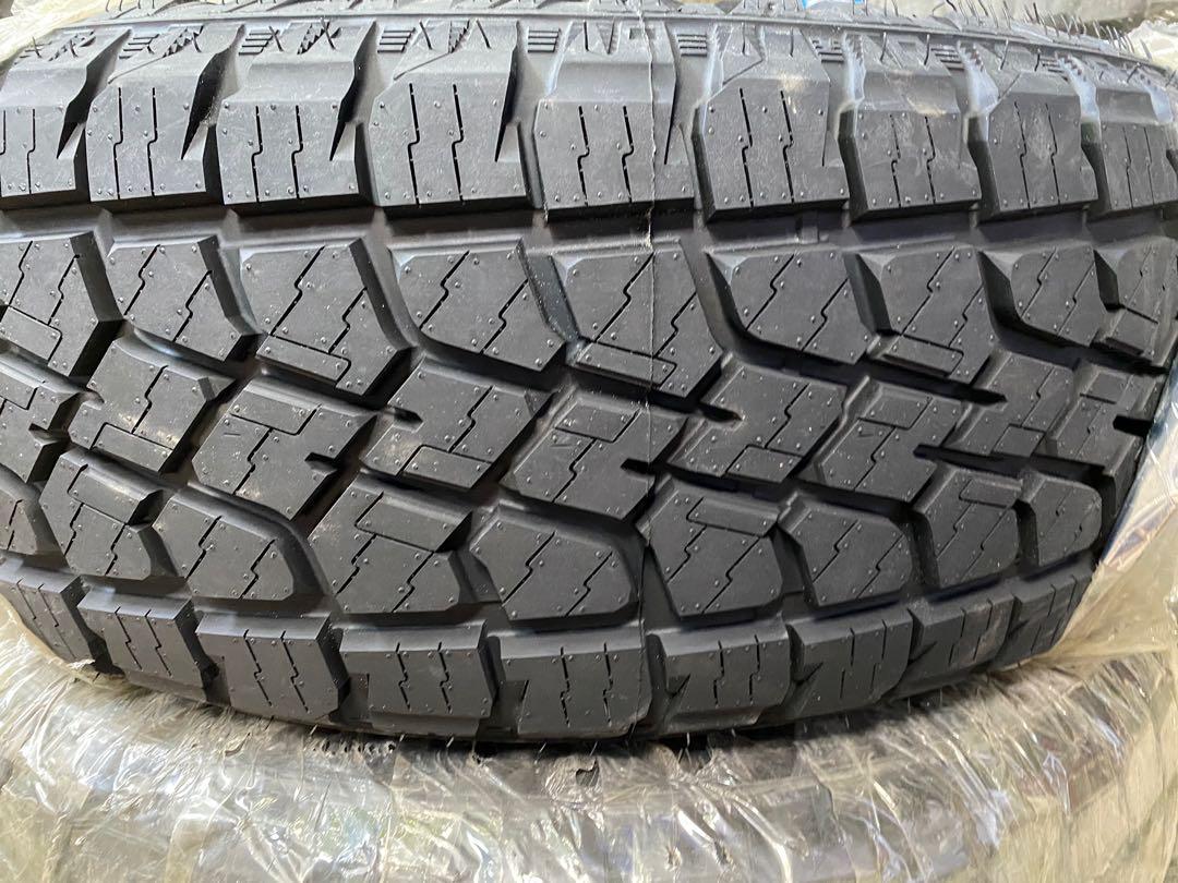 265-60-r18 Monsta Terrain Gripper Tire bnew, Car Parts