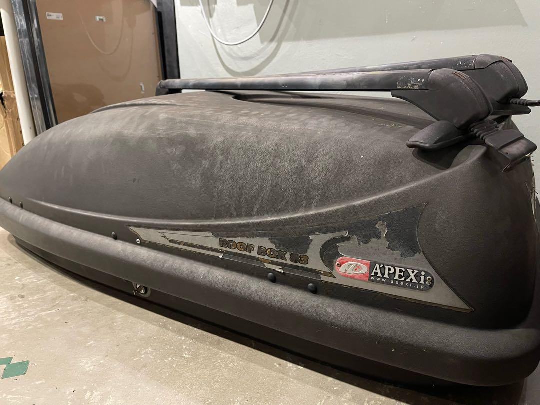 APEXI roof box with bar