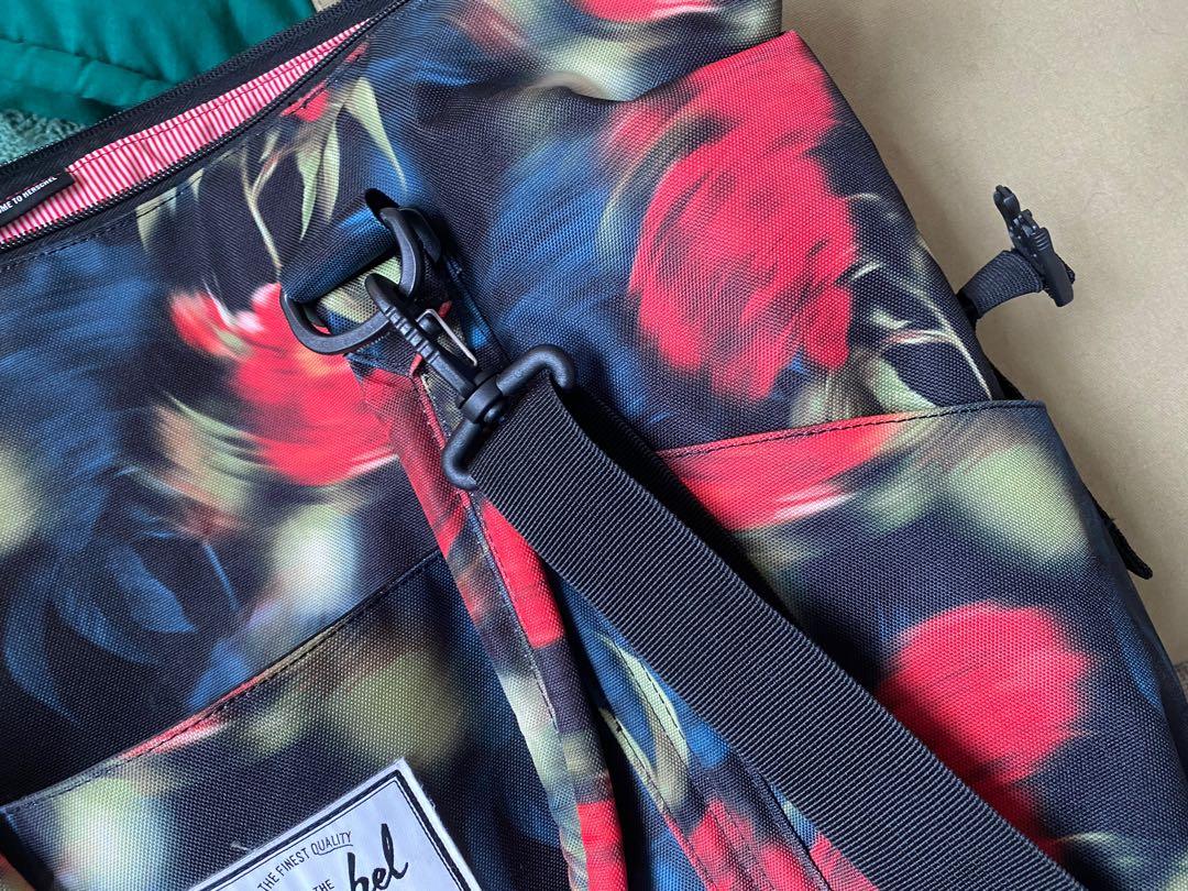 Herschel Diaper Bag with changing diapers bag, Babies & Kids, Bathing