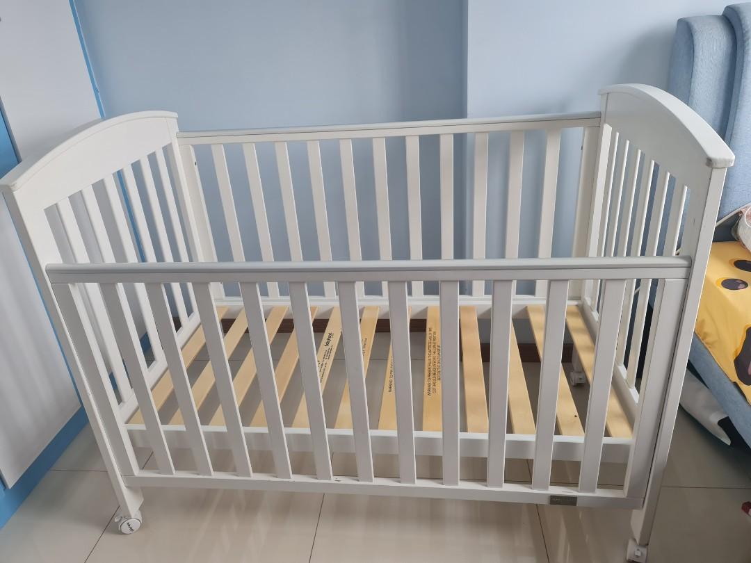 Babyhood Classic Curve Cot - White, Babies & Kids, Baby Nursery & Kids ...
